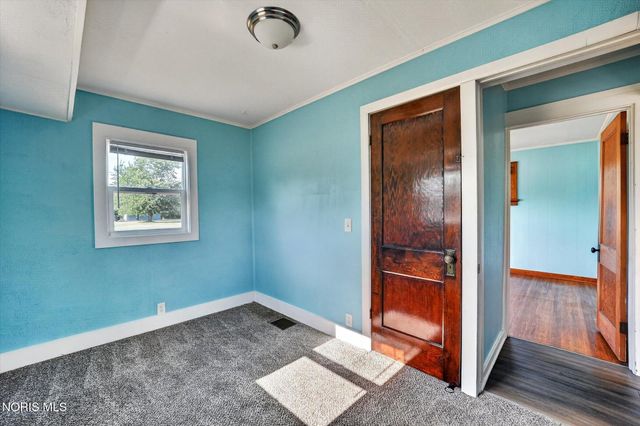 760 N Cousino Road, Oregon, OH 43616