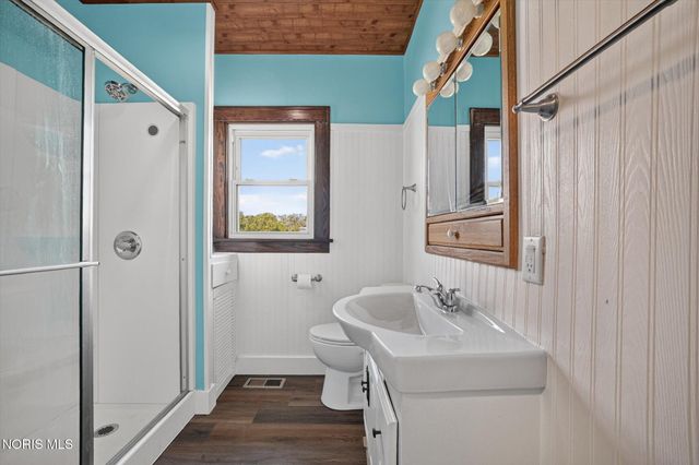 760 N Cousino Road, Oregon, OH 43616