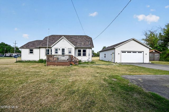 760 N Cousino Road, Oregon, OH 43616