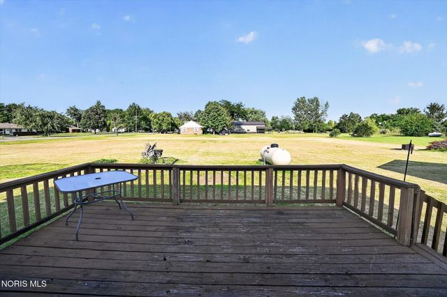 760 N Cousino Road, Oregon, OH 43616