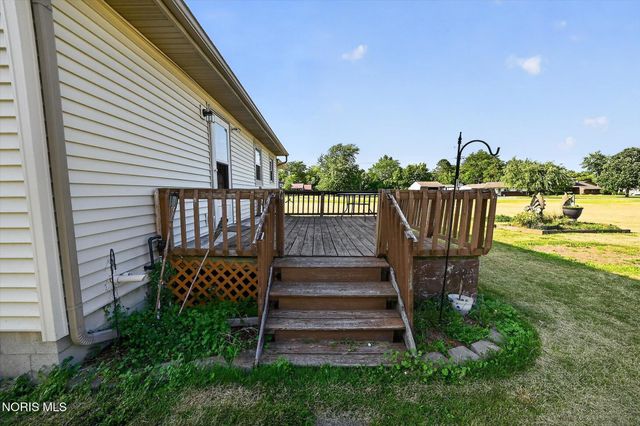 760 N Cousino Road, Oregon, OH 43616