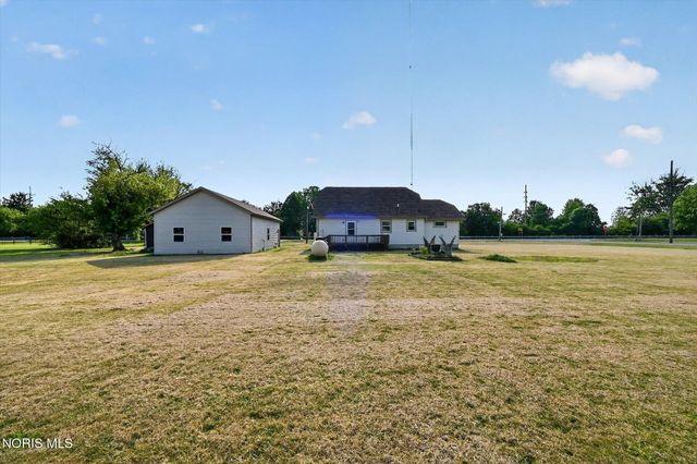 760 N Cousino Road, Oregon, OH 43616
