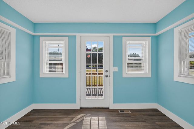 760 N Cousino Road, Oregon, OH 43616