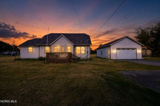 760 N Cousino Road, Oregon, OH 43616