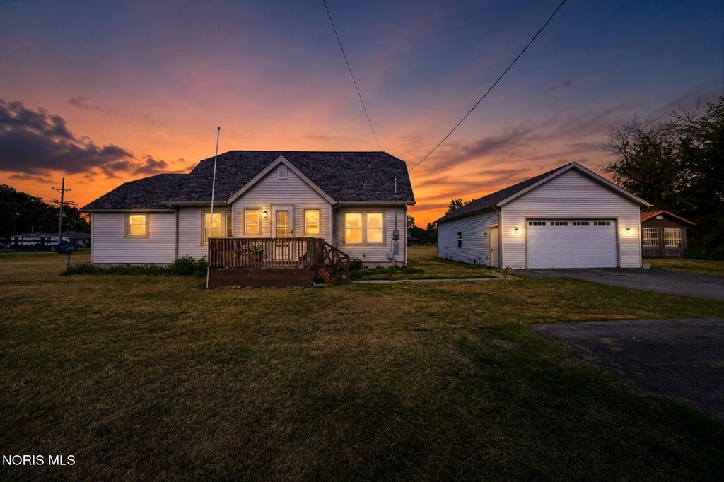 760 N Cousino Road, Oregon, OH 43616