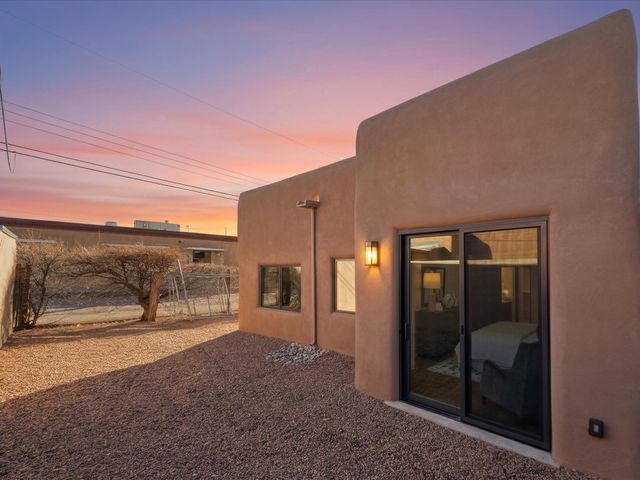 529 Alarid Street, Santa Fe, NM 87501