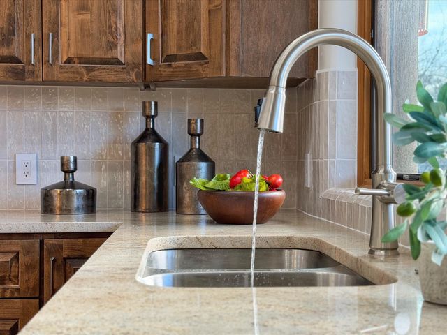 529 Alarid Street, Santa Fe, NM 87501