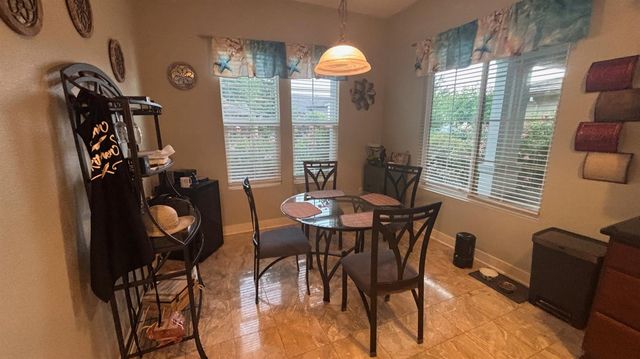 1062 Longhorn Ln, Lincoln, CA 95648
