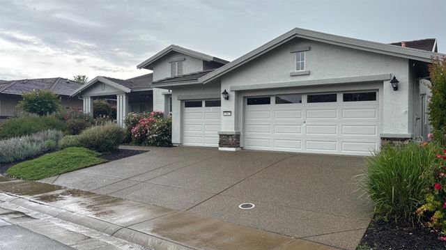 1062 Longhorn Ln, Lincoln, CA 95648