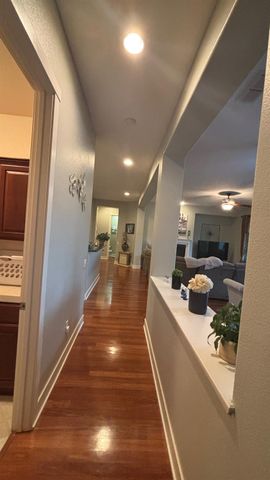 1062 Longhorn Ln, Lincoln, CA 95648