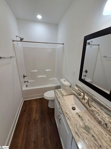 109 Lynn Avenue, Laurens, SC 29360