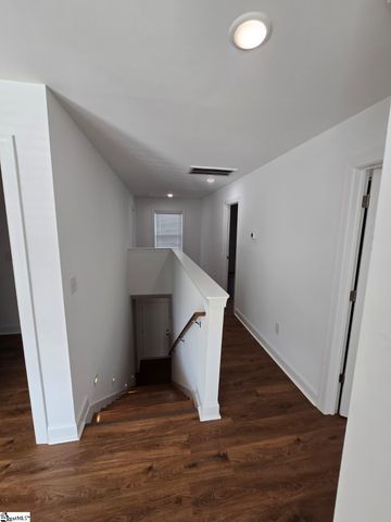 109 Lynn Avenue, Laurens, SC 29360