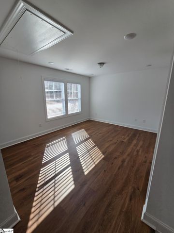 109 Lynn Avenue, Laurens, SC 29360