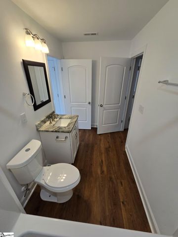 109 Lynn Avenue, Laurens, SC 29360