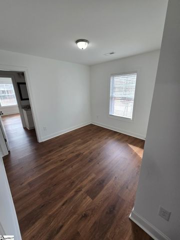 109 Lynn Avenue, Laurens, SC 29360