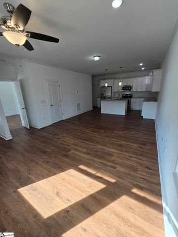 109 Lynn Avenue, Laurens, SC 29360