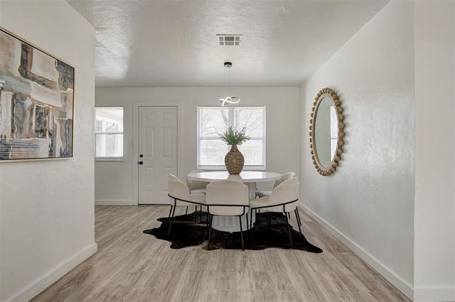 10504 Sunnymeade Place, Oklahoma City, OK 73120