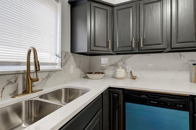 10504 Sunnymeade Place, Oklahoma City, OK 73120