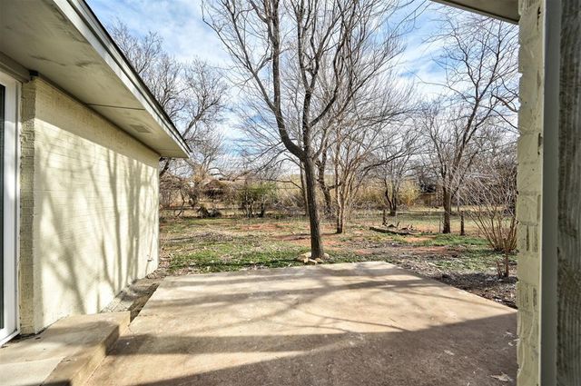 10504 Sunnymeade Place, Oklahoma City, OK 73120