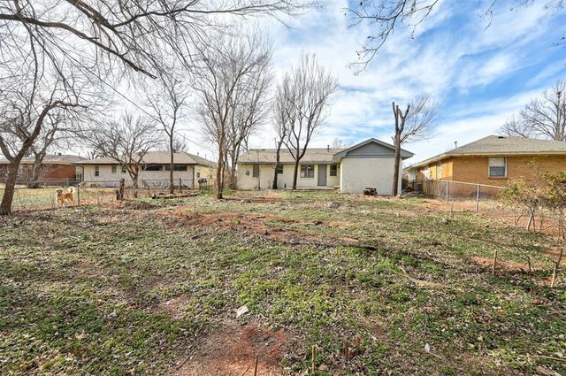 10504 Sunnymeade Place, Oklahoma City, OK 73120