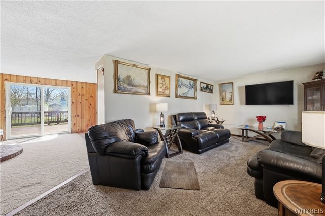 53 Fay Street, Orchard Park, NY 14127