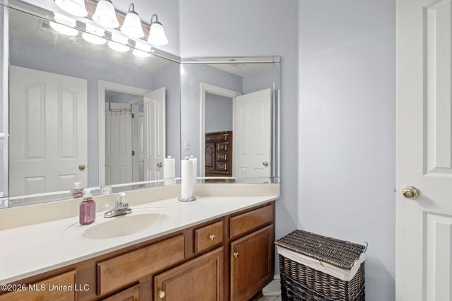 8576 Saddle Creek Drive, Olive Branch, MS 38654