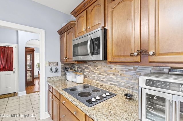 8576 Saddle Creek Drive, Olive Branch, MS 38654