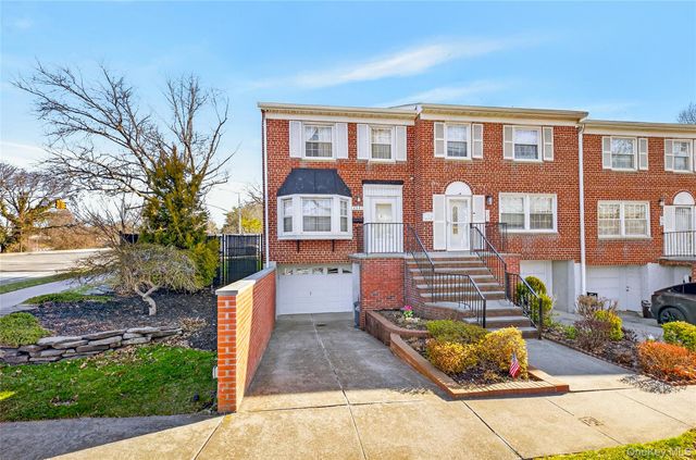 62-01 Douglaston Parkway, Douglaston, NY 11362