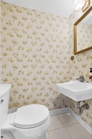 62-01 Douglaston Parkway, Douglaston, NY 11362