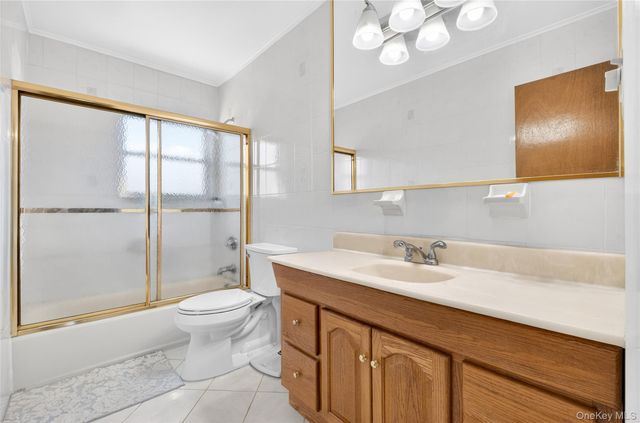 62-01 Douglaston Parkway, Douglaston, NY 11362