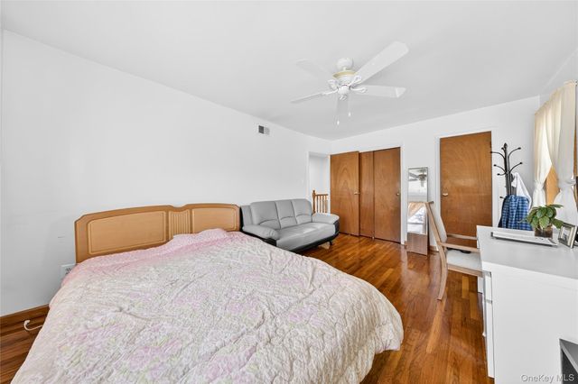 62-01 Douglaston Parkway, Douglaston, NY 11362