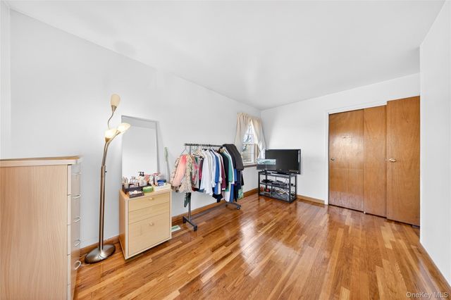 62-01 Douglaston Parkway, Douglaston, NY 11362