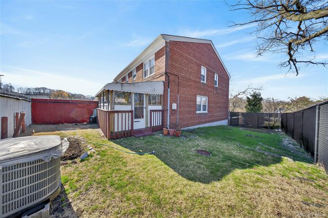 62-01 Douglaston Parkway, Douglaston, NY 11362