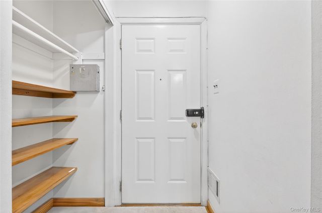 62-01 Douglaston Parkway, Douglaston, NY 11362