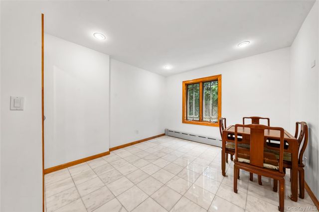 1 Grandview Drive, Shirley, NY 11967