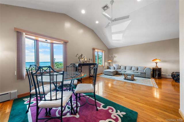 1 Grandview Drive, Shirley, NY 11967