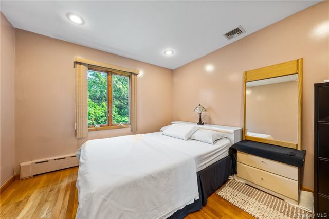1 Grandview Drive, Shirley, NY 11967