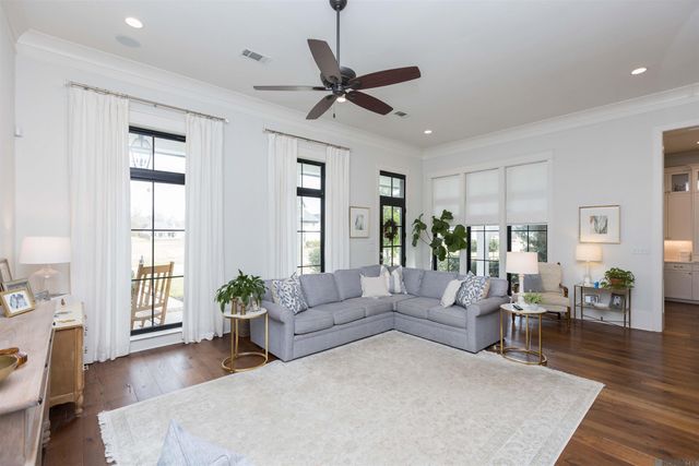 36293 Talonstone Dr, Geismar, LA 70734