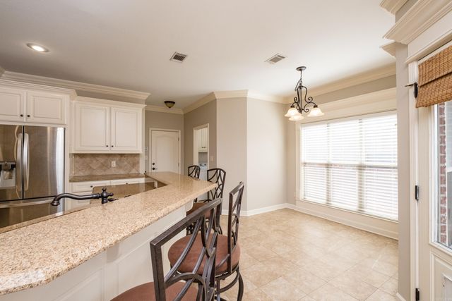 25 Kanis Creek Place, Little Rock, AR 72223