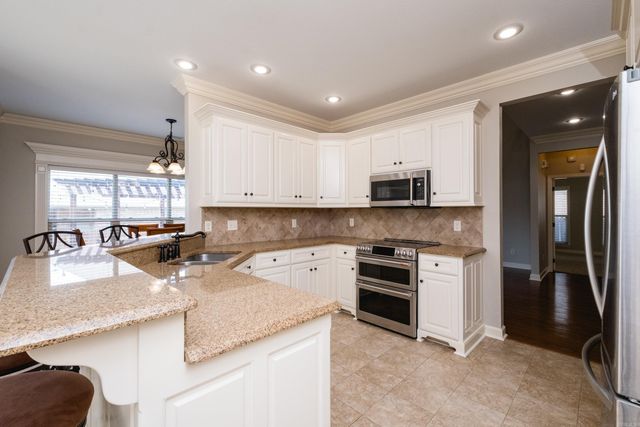 25 Kanis Creek Place, Little Rock, AR 72223