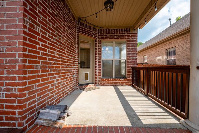 25 Kanis Creek Place, Little Rock, AR 72223