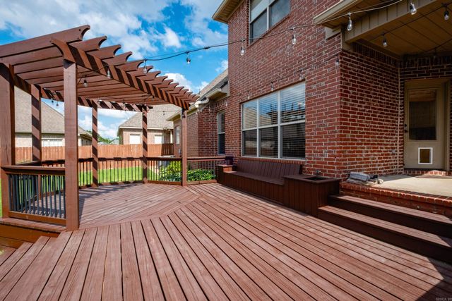 25 Kanis Creek Place, Little Rock, AR 72223