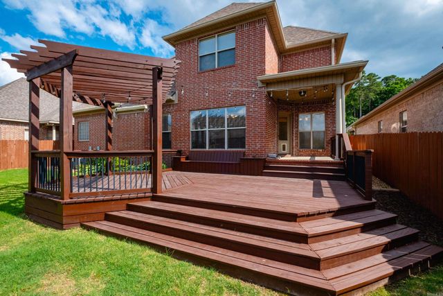 25 Kanis Creek Place, Little Rock, AR 72223