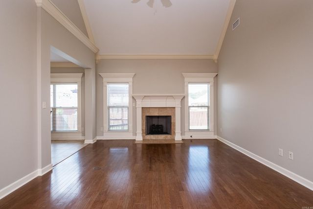 25 Kanis Creek Place, Little Rock, AR 72223
