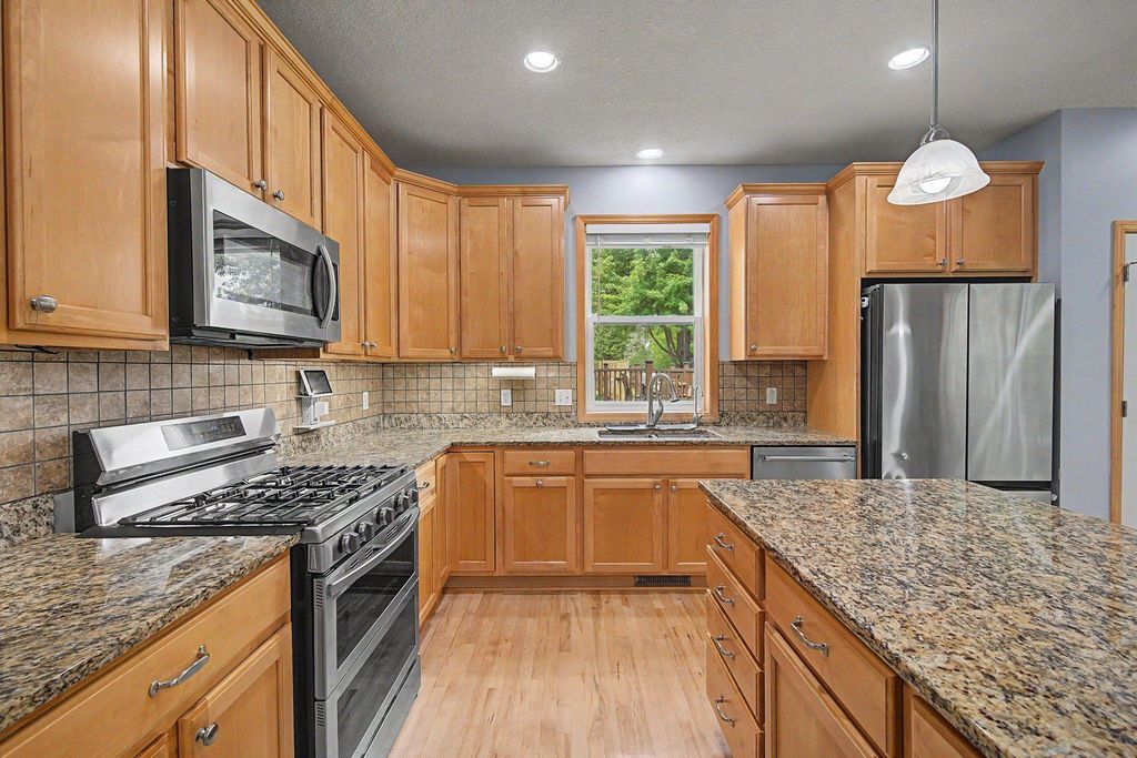 9906 Scott Avenue N, Brooklyn Park, MN 55443 — photo 3