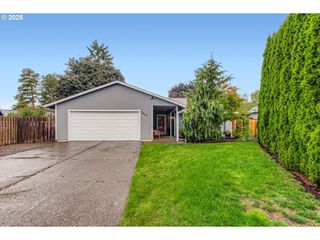 2647 Se ASPEN Ct, Hillsboro, OR 97123