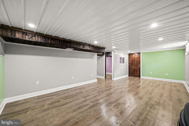 236 POWHATTAN AVE, Essington, PA 19029