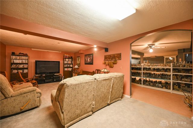 2633 Sugar Tree Trail, New Carlisle, OH 45344