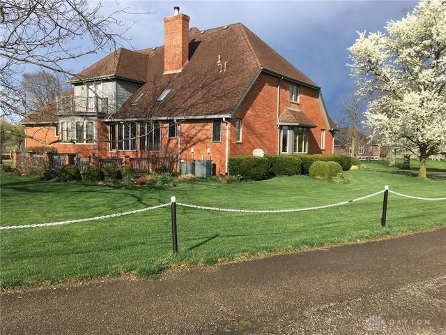2633 Sugar Tree Trail, New Carlisle, OH 45344
