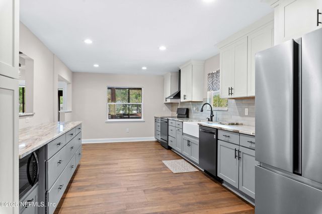 4072 SCENIC Drive, Middleburg, FL 32068